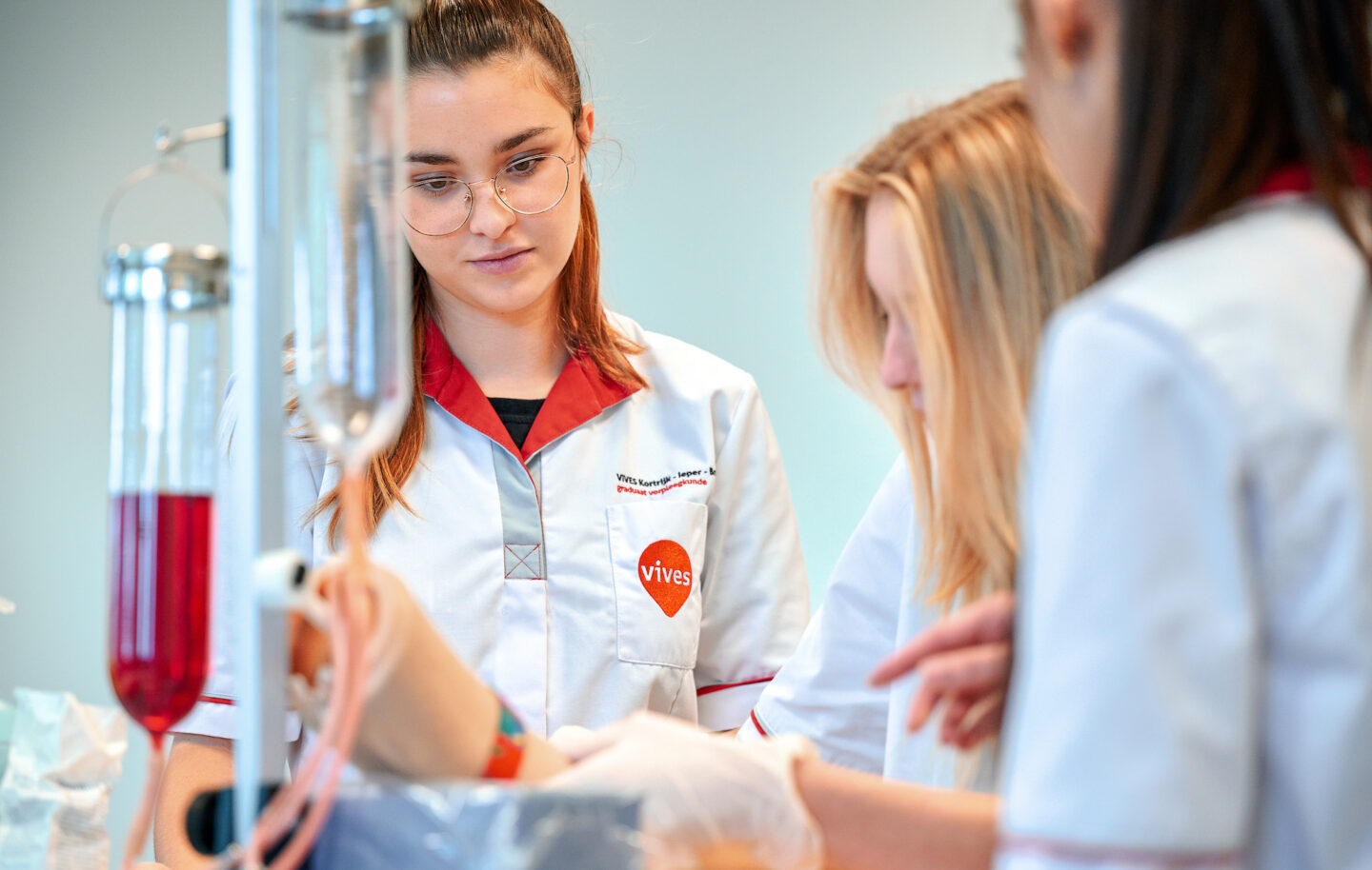 VIVES Kortrijk - Ieper - Brugge graduaat basisverpleegkunde