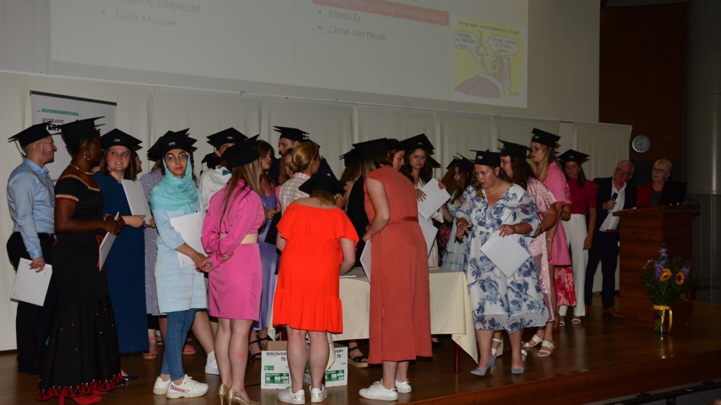 Fotoshoot proclamatie graduaat verpleegkunde 26 06 2022 30 Groot