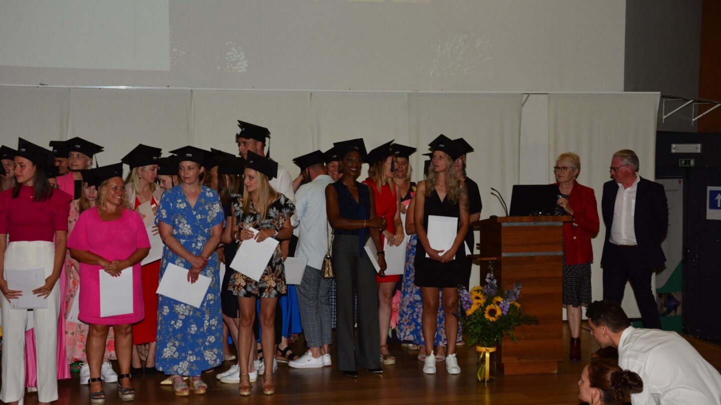 Fotoshoot proclamatie graduaat verpleegkunde 26 06 2022 40 Groot